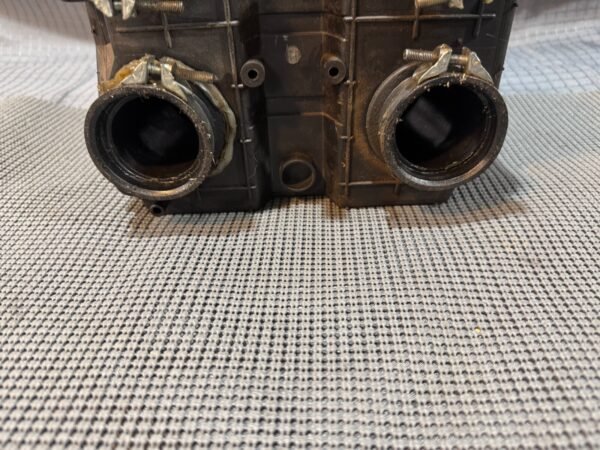 1983 YAMAHA Venture Royale XVZ1200 XVZ 1200 Air Cleaner Filter Housing Box - Image 14