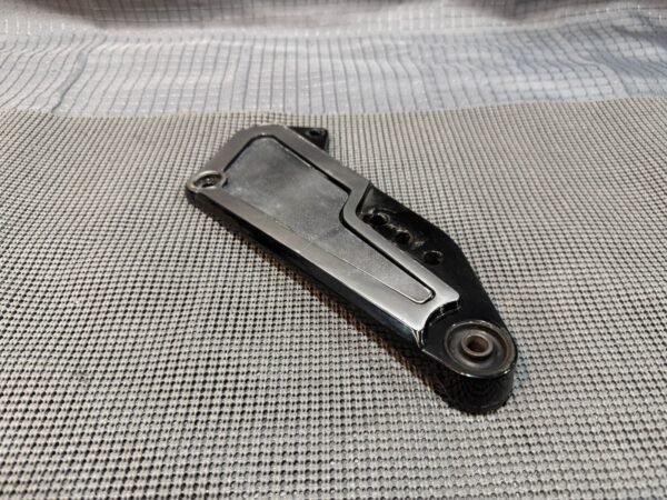Yamaha Venture Royal XVZ1200 XVZ 1200 LH Left Rear Foot Peg Bracket Mount - Image 2