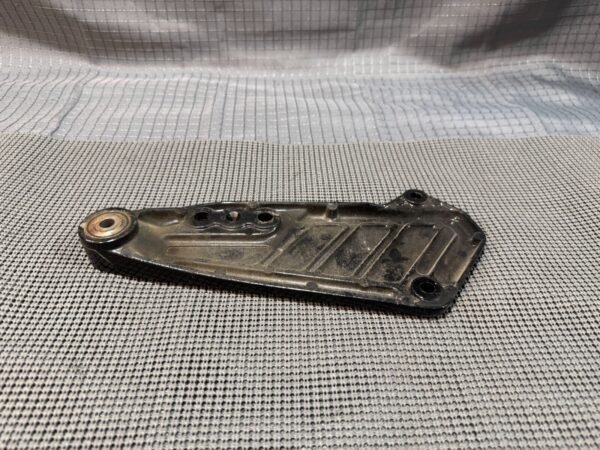 Yamaha Venture Royal XVZ1200 XVZ 1200 LH Left Rear Foot Peg Bracket Mount - Image 6