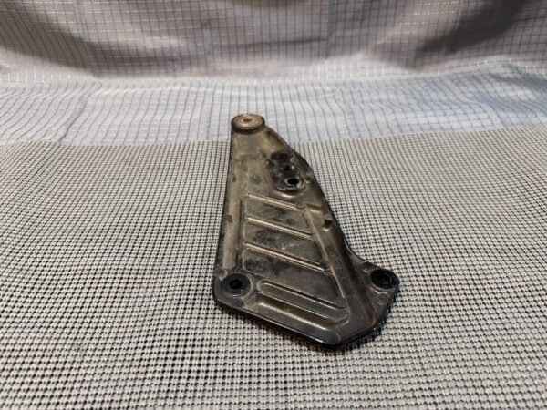 Yamaha Venture Royal XVZ1200 XVZ 1200 LH Left Rear Foot Peg Bracket Mount - Image 7