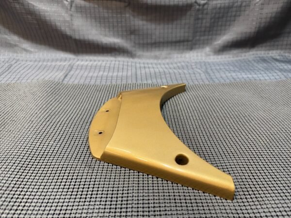 1983 Yamaha Venture XVZ1200 Center Fairing Cover Panel - Image 2