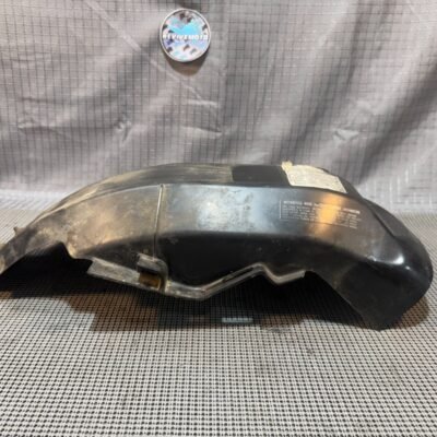 1983 SUZUKI TEMPTER GR650 GR 650 REAR INNER FENDER BODY