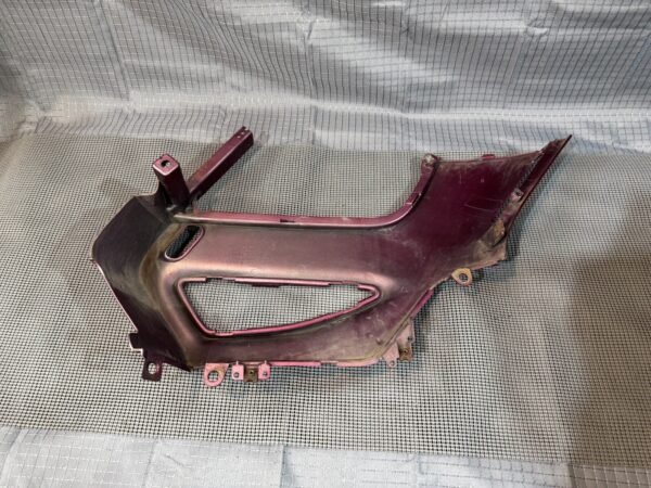 Honda ST 1100 2002 - side panel left N65C | Candy Wine Red - Image 11