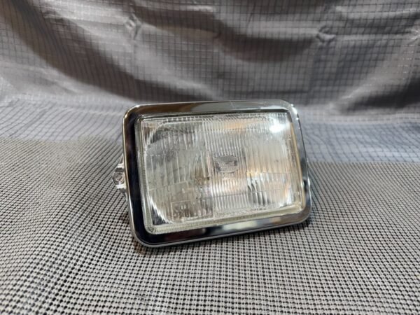 1983-1985 Yamaha Venture Royale XVZ12 XVZ12D Front Headlight Head Lamp Light