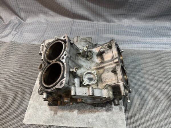2002 Honda St 1100 Engine Motor Crankcase Engine Block - Image 4