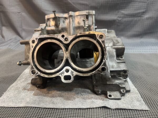 2002 Honda St 1100 Engine Motor Crankcase Engine Block - Image 11