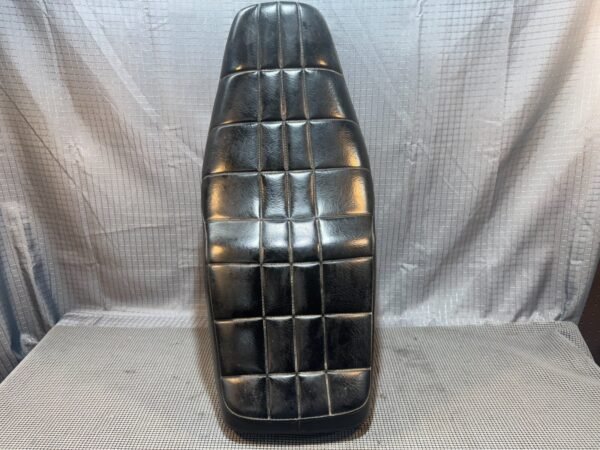 1983 83 Suzuki GR650 X Tempter Full Seat - Image 6