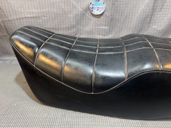 1983 83 Suzuki GR650 X Tempter Full Seat - Image 8