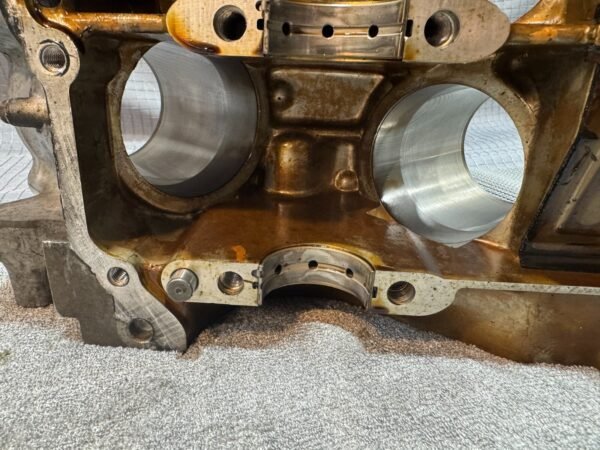 2002 Honda St 1100 Engine Motor Crankcase Engine Block - Image 18