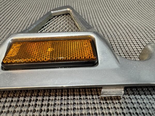 1983 Yamaha XVZ1200 Venture Royale Left Radiator Side Cover - Image 4