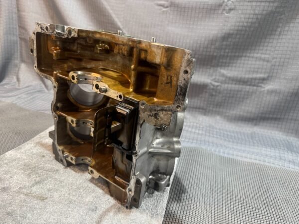 2002 Honda St 1100 Engine Motor Crankcase Engine Block - Image 20