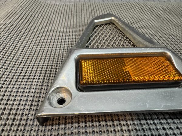 1983 Yamaha XVZ1200 Venture Royale Left Radiator Side Cover - Image 5