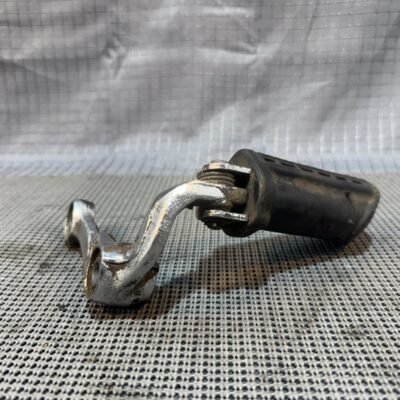 1983 Suzuki Tempter GR650-X FRAME FRONT LEFT SIDE FOOT PEG