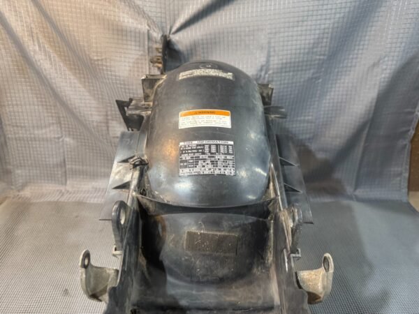 2002 HONDA ST 1100 Rear Undertray - Image 5