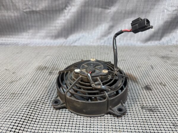 2009 Aprilia Shiver 750 SL750 Dorsoduro SMV750 Engine Motor Cooling Fan - Image 2