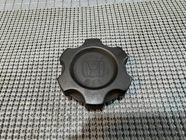 Oil Filler Cap for Honda ST1100 1996 to 2002 H182