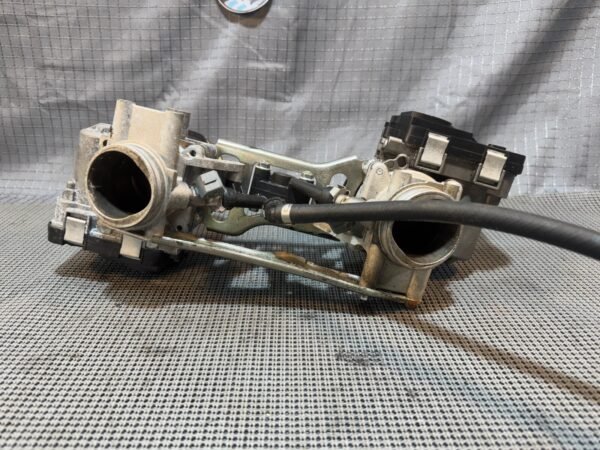 08-18 2009 Aprilia Shiver 750 SL750 Throttle Body Bodies - Image 6
