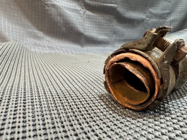 1983 YAMAHA XVZ1200 XVZ12 VENTURE ENGINE EXHAUST MUFFLER RIGHT SIDE - Image 11