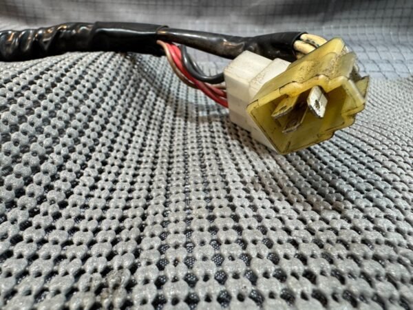 1983 YAMAHA VENTURE ROYALE XVZ1200D RECTIFIER VOLTAGE REGULATOR 18k Miles - Image 5