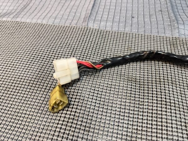 1983 YAMAHA VENTURE ROYALE XVZ1200D RECTIFIER VOLTAGE REGULATOR 18k Miles - Image 8