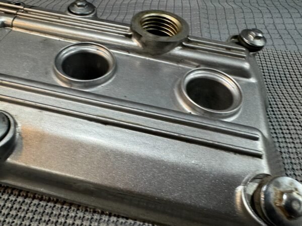 Honda ST 1100 ST1100 2002 Right Cylinder Head Cover / Valve Cover - Image 4