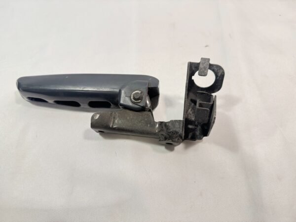 2002 Honda ST 1100 ST1100 center stand grab lift handle - Image 5