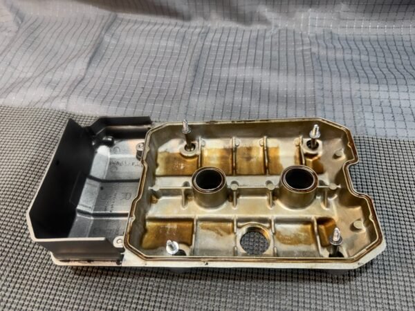 Honda ST 1100 ST1100 2002 Right Cylinder Head Cover / Valve Cover - Image 8
