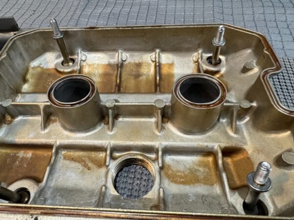 Honda ST 1100 ST1100 2002 Right Cylinder Head Cover / Valve Cover - Image 9