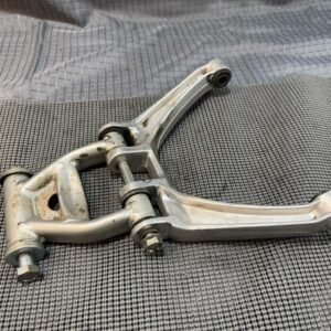 1983 YAMAHA VENTURE XVZ1200 REAR BACK SUSPENSION LINK LINKAGE