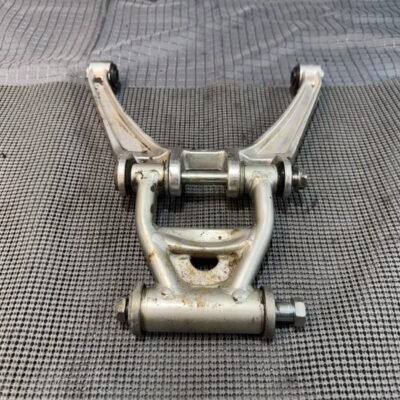 1983 YAMAHA VENTURE XVZ1200 REAR BACK SUSPENSION LINK LINKAGE