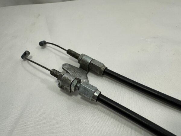 2002 Honda ST1100 OEM THROTTLE CABLE LINE - Image 4