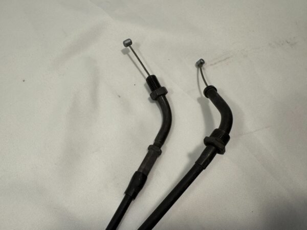 2002 Honda ST1100 OEM THROTTLE CABLE LINE - Image 6