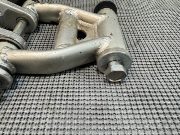 1983 YAMAHA VENTURE XVZ1200 REAR BACK SUSPENSION LINK LINKAGE - Image 11