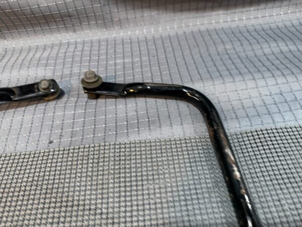 1983 Yamaha XVZ1200 XVZ12 Venture Y121-1' front fairing mount bracket rail set - Image 7