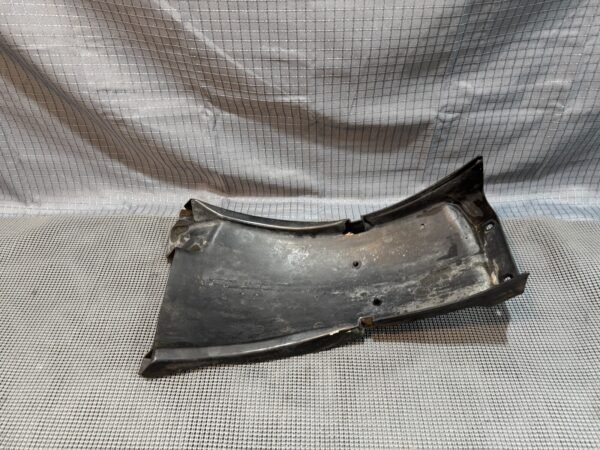 1981 Honda cb900c OEM REAR INNER BACK WHEEL FENDER MUD GUARD - Image 4