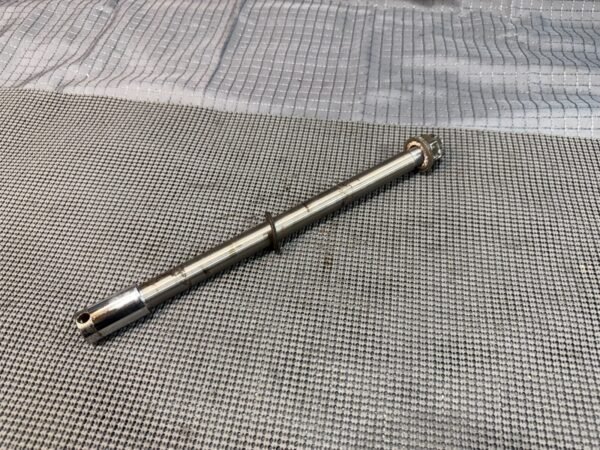 Yamaha 1983 1984 / 1987 1988 venture 83-93 royale REAR AXLE BACK WHEEL RIM PIVOT - Image 3