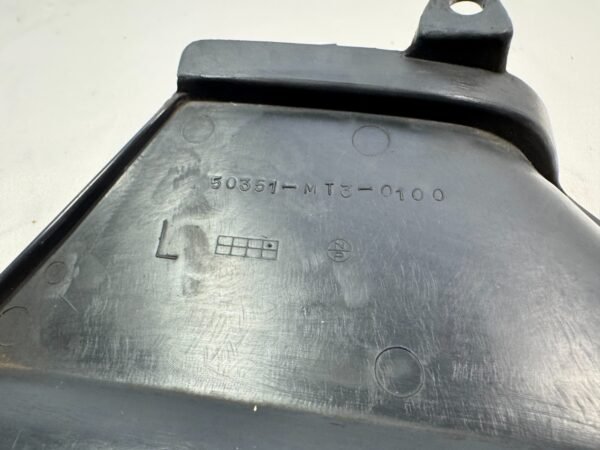 2002 Honda ST1100 50351-MT3-0100 plastic engine side cover LEFT - Image 11