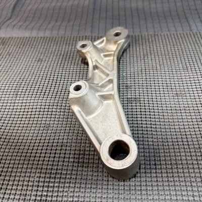 1983 1984 Yamaha Venture Royale REAR BRAKE CALIPER HANGER BACK MOUNTING BRACKET