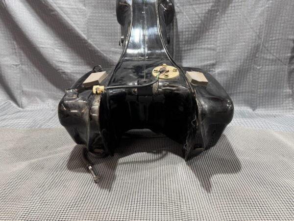 1983 Yamaha Venture Royale XVZ1200 Gas Tank Fuel Tank - Image 3