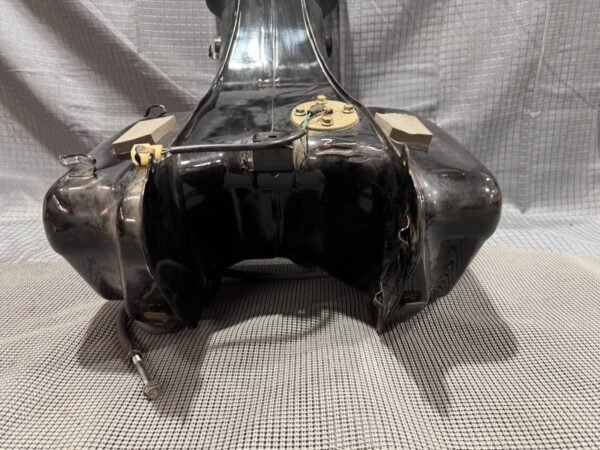1983 Yamaha Venture Royale XVZ1200 Gas Tank Fuel Tank - Image 4