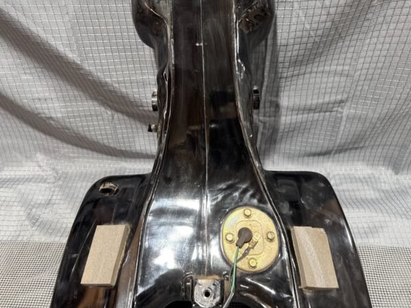 1983 Yamaha Venture Royale XVZ1200 Gas Tank Fuel Tank - Image 7