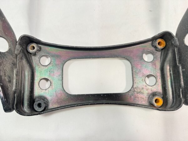2002 honda st1100 REAR BACK SUBFRAME PLATE CENTER GRAB RAIL - Image 12