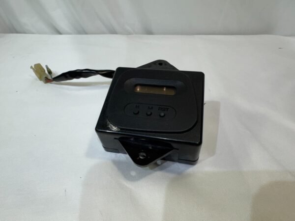 2002 honda st1100 GAUGE METER CLOCK TIME 37460-MT3-003 - Image 2