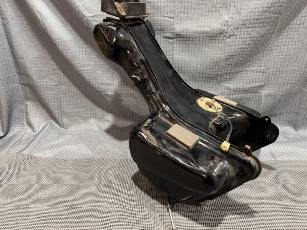 1983 Yamaha Venture Royale XVZ1200 Gas Tank Fuel Tank - Image 11