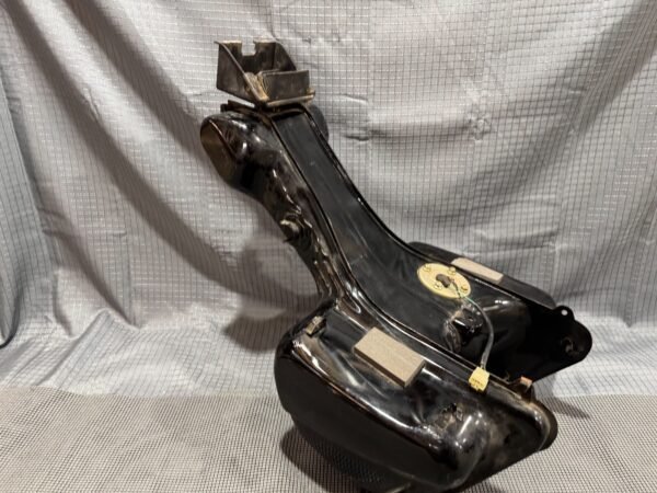 1983 Yamaha Venture Royale XVZ1200 Gas Tank Fuel Tank - Image 12