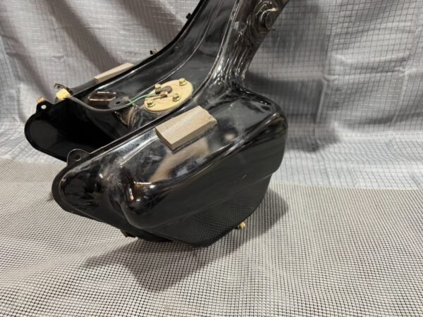 1983 Yamaha Venture Royale XVZ1200 Gas Tank Fuel Tank - Image 13