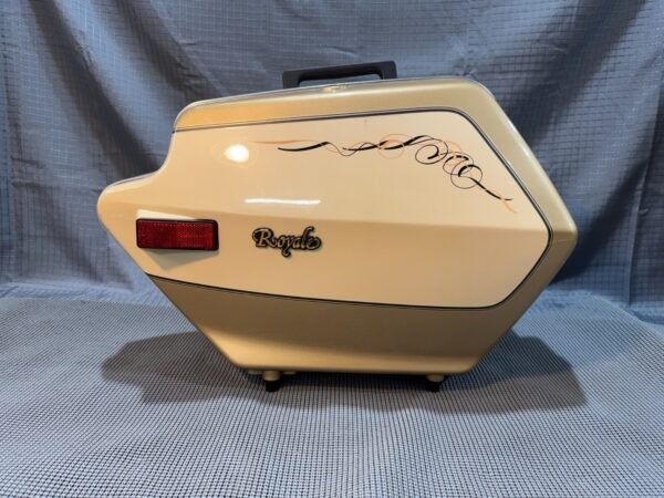 83-85 YAMAHA VENTURE ROYALE XVZ1200D LEFT & RIGHT SIDE CARGO LUGGAGE SADDLEBAG - Image 2