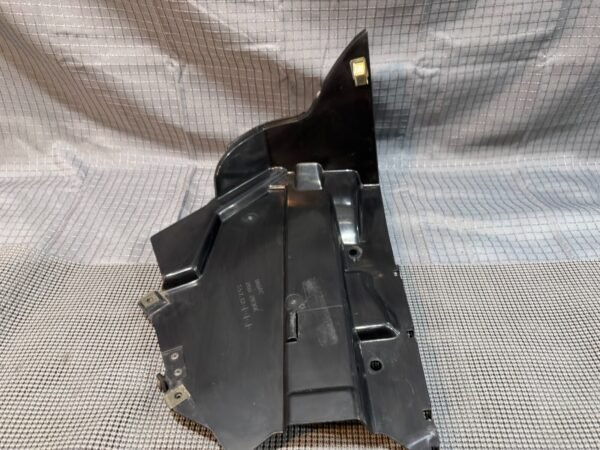 1983 Yamaha XVZ1200 Venture Royale Right Inner Engine Panel - Image 11