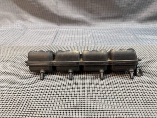 1983 Yamaha Venture Royale XVZ1200 XVZ 1200 Air Breather Vacuum Chamber - Image 2