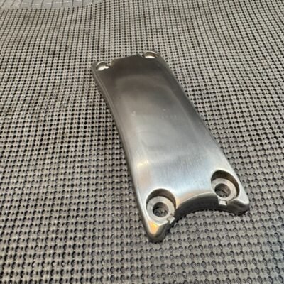 1983 Yamaha Venture XVZ1200 XVZ 1200 front fender brace mount fork bracket
